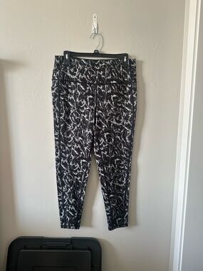 DSG Black & White Printed High-Rise Leggings